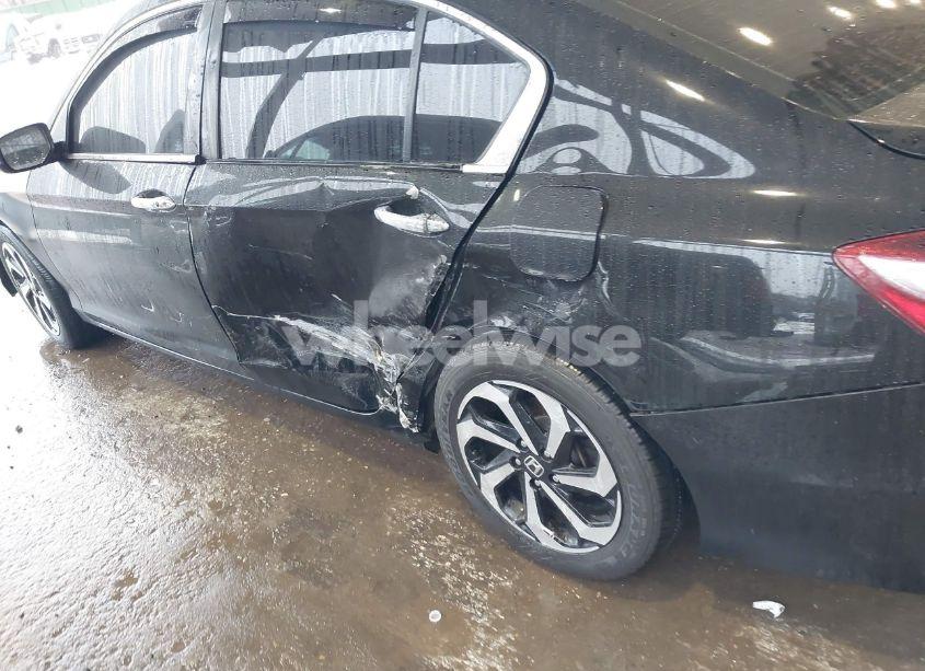 Photo 6 of 2017 Honda Accord EX-L (VIN 1HGCR2F8XHA154640)