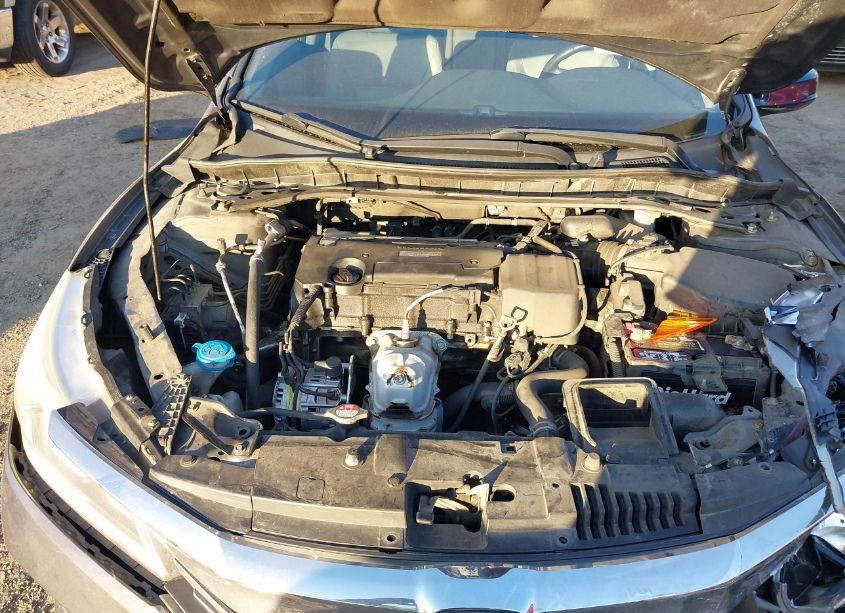 Photo 10 of 2017 Honda Accord EX-L (VIN 1HGCR2F8XHA209443)