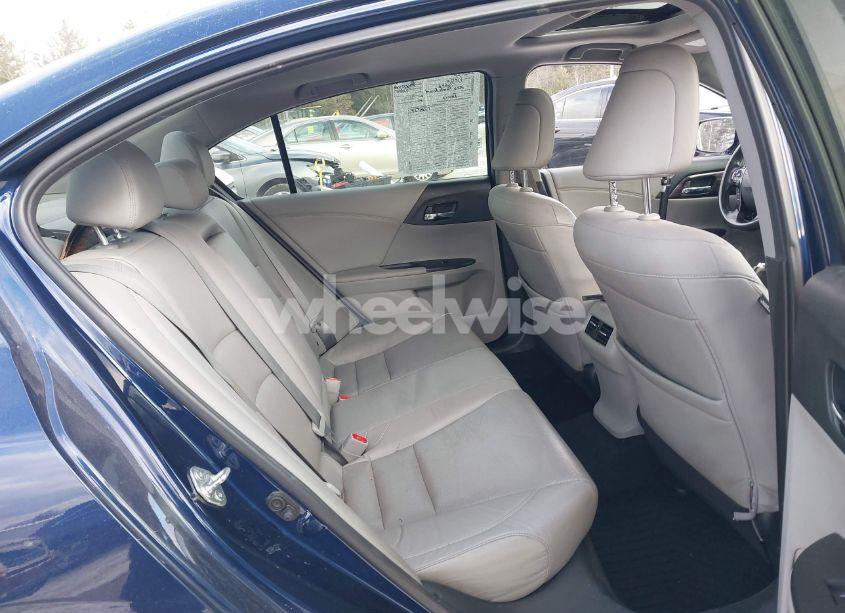 Photo 8 of 2016 Honda Accord EX-L (VIN 1HGCR2F90GA022462)