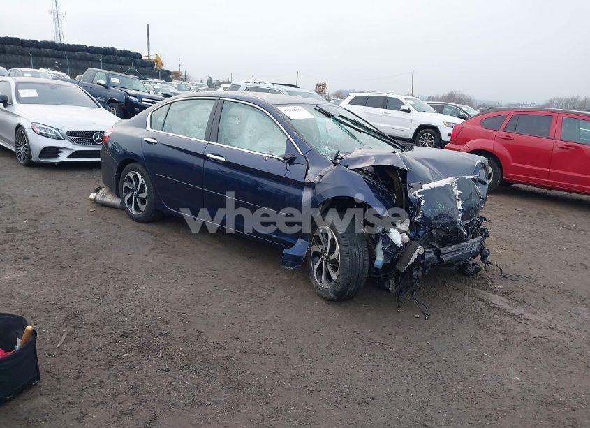 2017 Honda Accord EX-L (VIN 1HGCR2F90HA152484) main photo