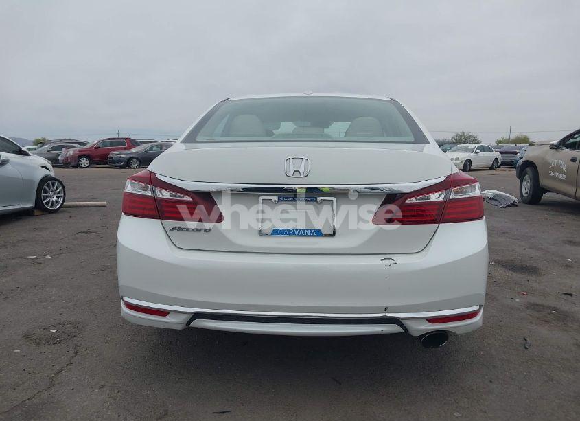Photo 17 of 2016 Honda Accord EX-L (VIN 1HGCR2F91GA072352)