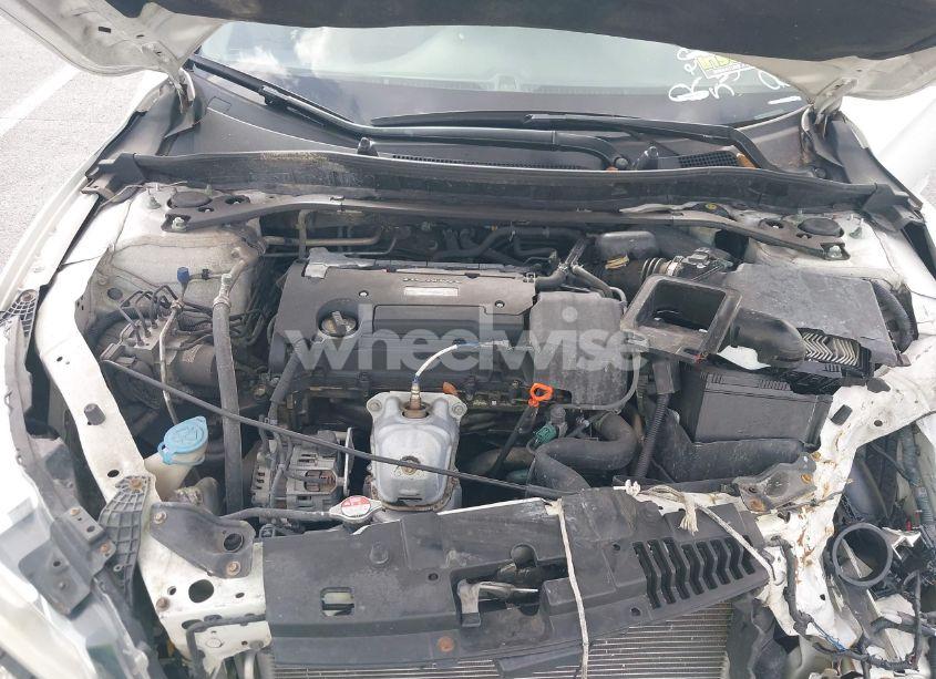 Photo 10 of 2017 Honda Accord EX-L (VIN 1HGCR2F91HA186000)