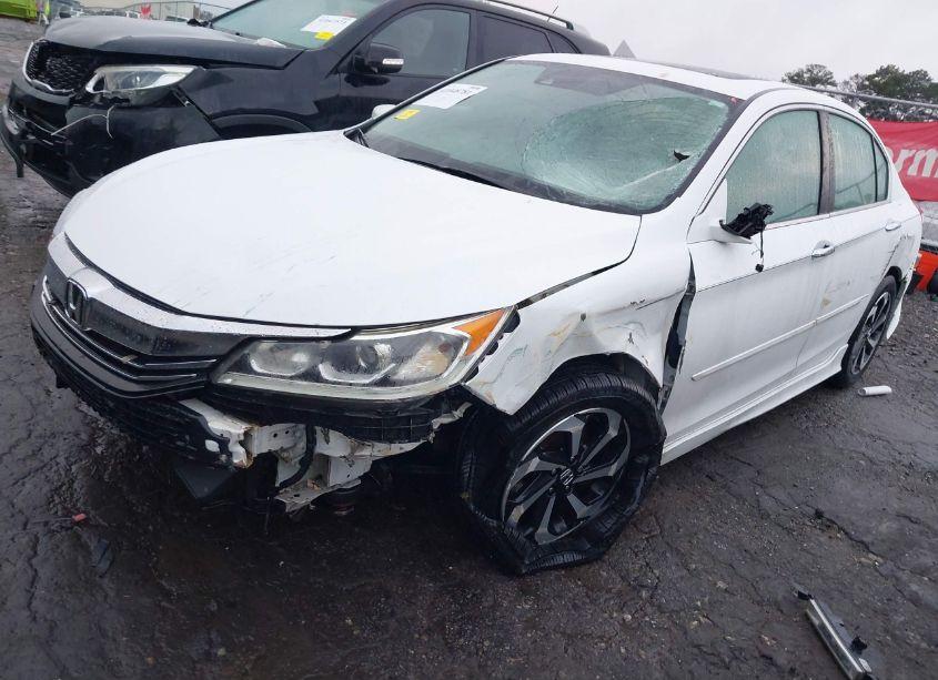 Photo 2 of 2016 Honda Accord EX-L (VIN 1HGCR2F92GA010037)