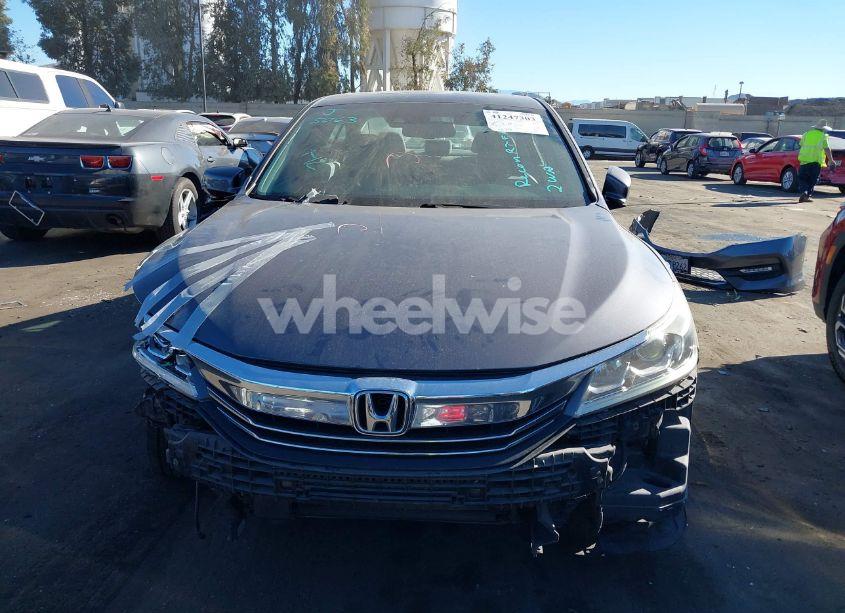 Photo 13 of 2016 Honda Accord EX-L (VIN 1HGCR2F93GA061725)