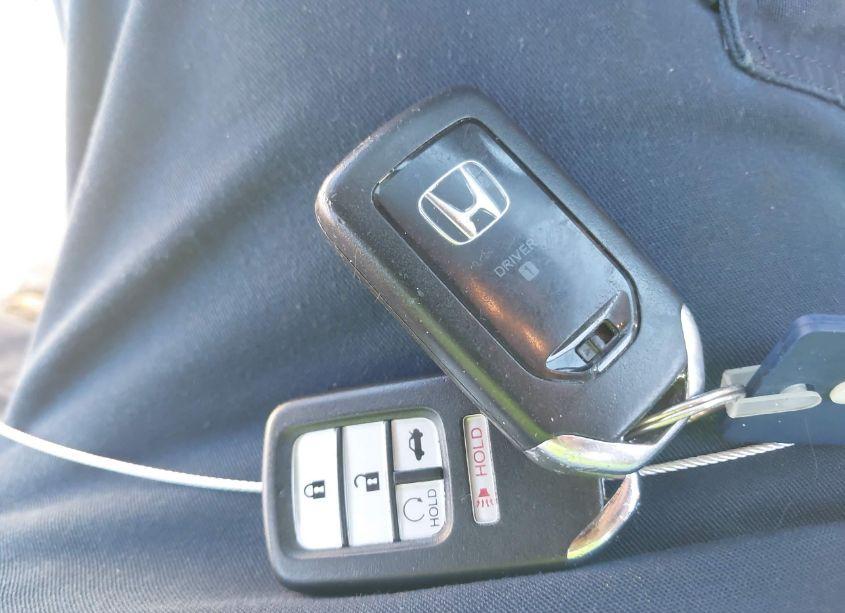 Photo 11 of 2016 Honda Accord EX-L (VIN 1HGCR2F96GA066918)