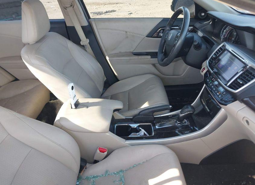 Photo 5 of 2016 Honda Accord EX-L (VIN 1HGCR2F96GA066918)