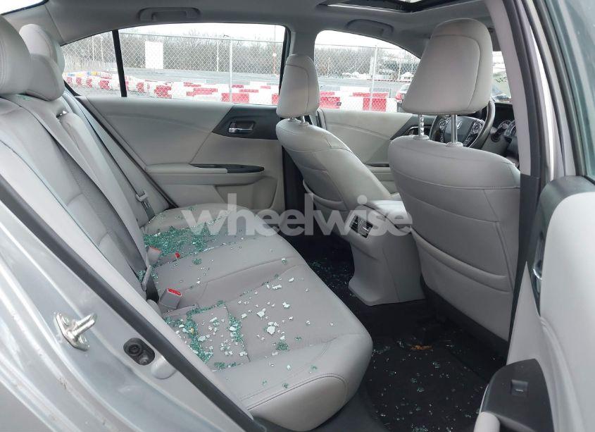 Photo 8 of 2017 Honda Accord EX-L (VIN 1HGCR2F96HA044175)