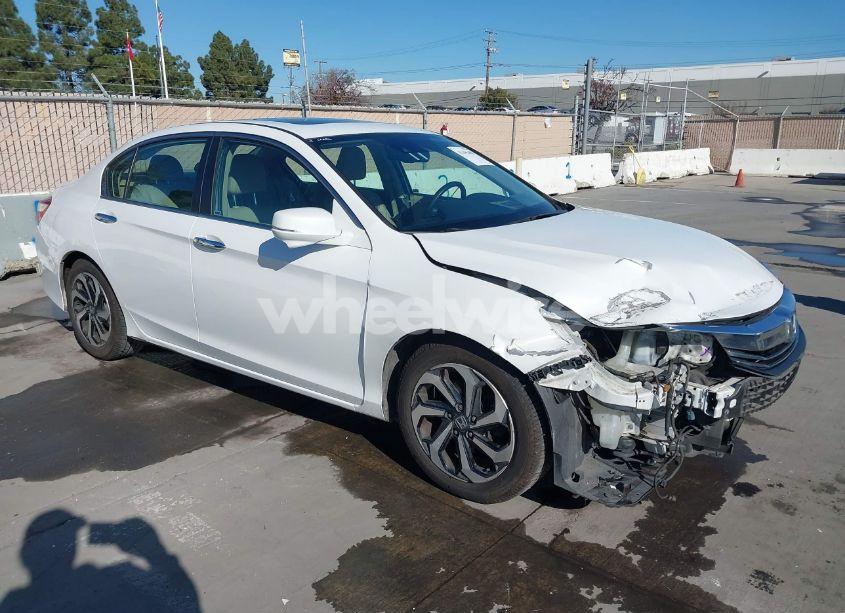 2016 Honda Accord EX-L (VIN 1HGCR2F97GA206863) main photo