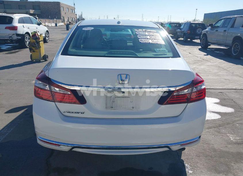 Photo 17 of 2016 Honda Accord EX-L (VIN 1HGCR2F97GA206863)