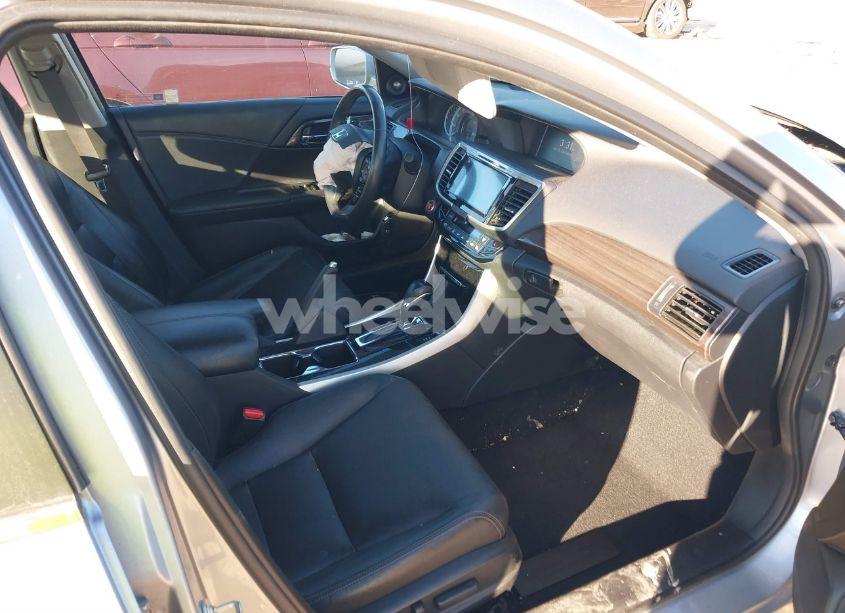 Photo 5 of 2017 Honda Accord EX-L (VIN 1HGCR2F97HA097287)