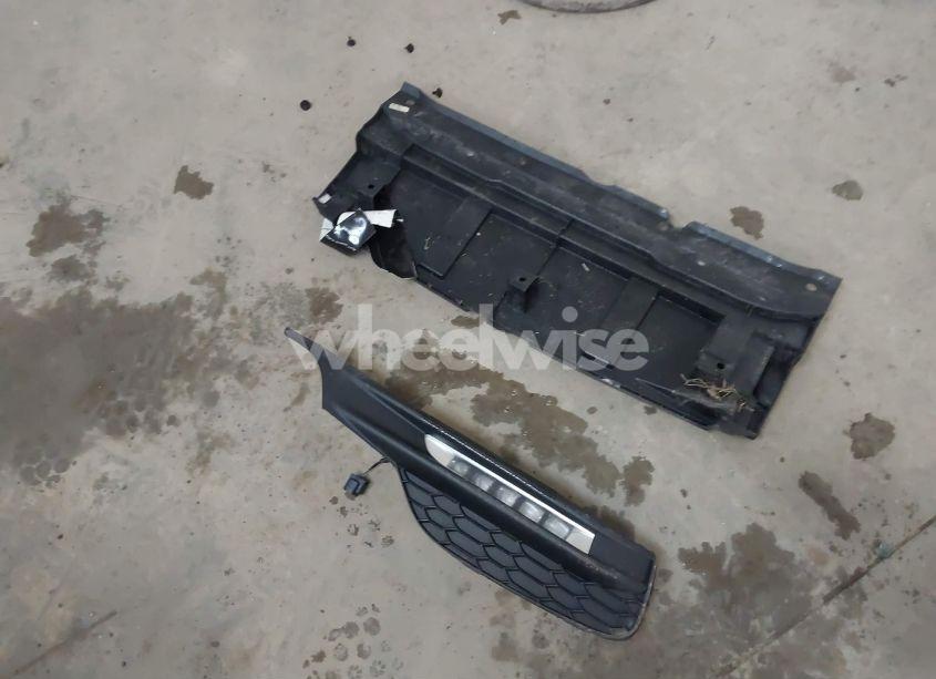 Photo 12 of 2017 Honda Accord EX-L (VIN 1HGCR2F97HA097628)