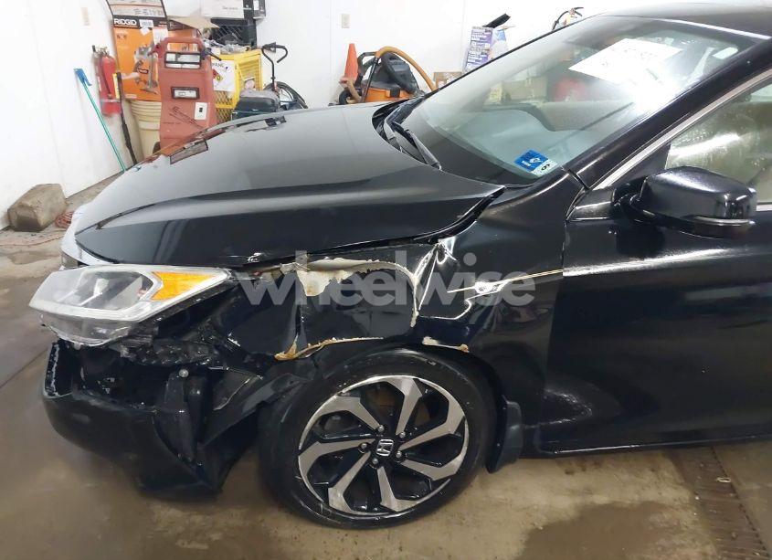 Photo 18 of 2017 Honda Accord EX-L (VIN 1HGCR2F97HA097628)