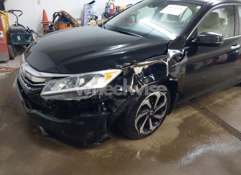 Photo 6 of 2017 Honda Accord EX-L (VIN 1HGCR2F97HA097628)