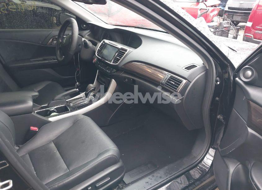 Photo 5 of 2017 Honda Accord EX-L (VIN 1HGCR2F97HA202460)