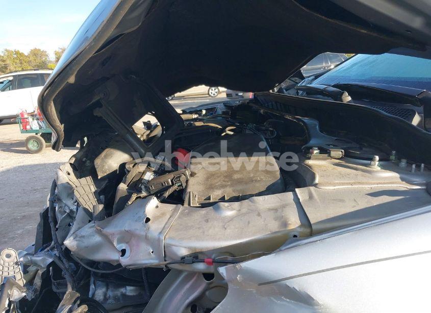 Photo 10 of 2016 Honda Accord EX-L (VIN 1HGCR2F98GA017185)