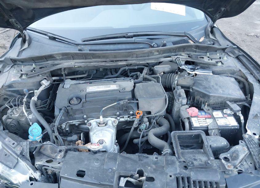 Photo 10 of 2016 Honda Accord EX-L (VIN 1HGCR2F98GA029305)