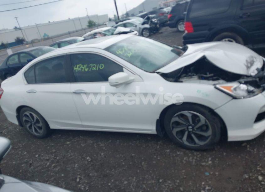 Photo 13 of 2016 Honda Accord EX-L (VIN 1HGCR2F98GA078293)