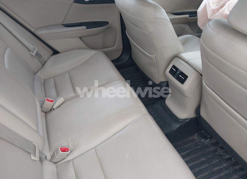 Photo 8 of 2016 Honda Accord EX-L (VIN 1HGCR2F98GA078293)