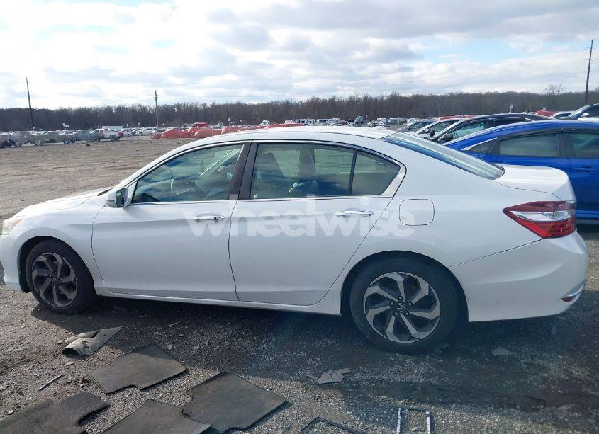 Photo 14 of 2016 Honda Accord EX-L (VIN 1HGCR2F98GA244974)