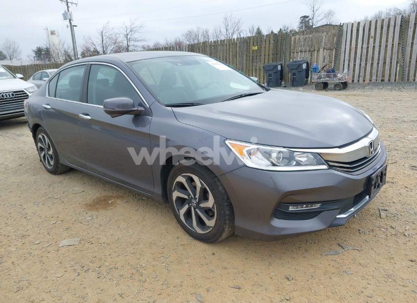 2017 Honda Accord EX-L (VIN 1HGCR2F98HA241543) main photo
