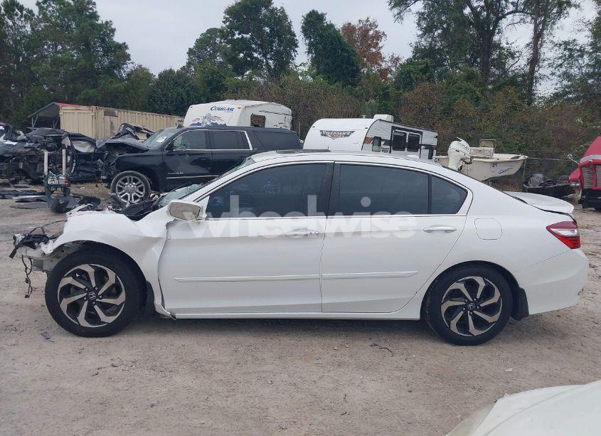 Photo 13 of 2016 Honda Accord EX-L (VIN 1HGCR2F99GA020497)