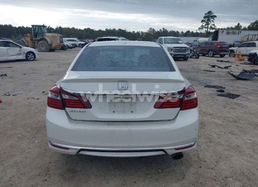 Photo 15 of 2016 Honda Accord EX-L (VIN 1HGCR2F99GA020497)