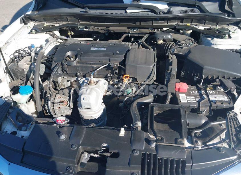 Photo 10 of 2016 Honda Accord EX-L (VIN 1HGCR2F99GA208856)