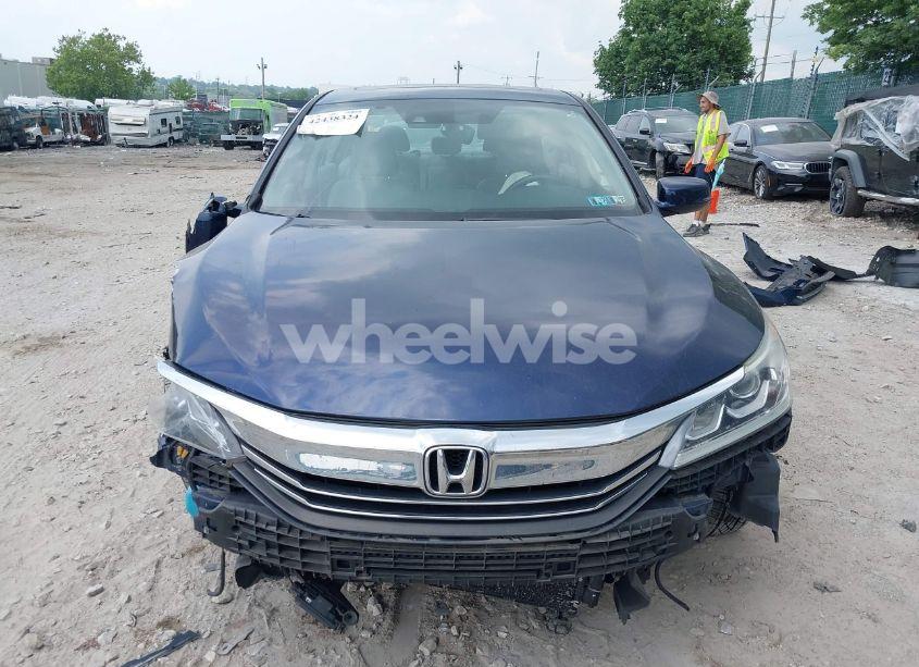 Photo 11 of 2016 Honda Accord EX-L (VIN 1HGCR2F9XGA022436)