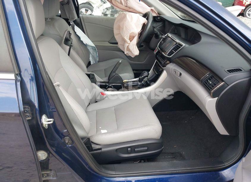 Photo 5 of 2016 Honda Accord EX-L (VIN 1HGCR2F9XGA022436)