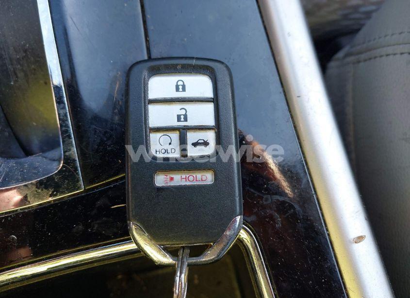 Photo 11 of 2016 Honda Accord EX-L (VIN 1HGCR2F9XGA039947)