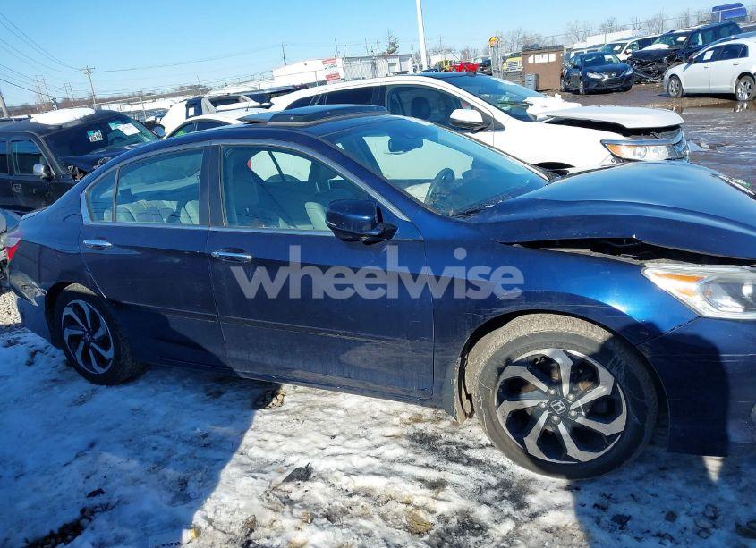 Photo 13 of 2016 Honda Accord EX-L (VIN 1HGCR2F9XGA039947)