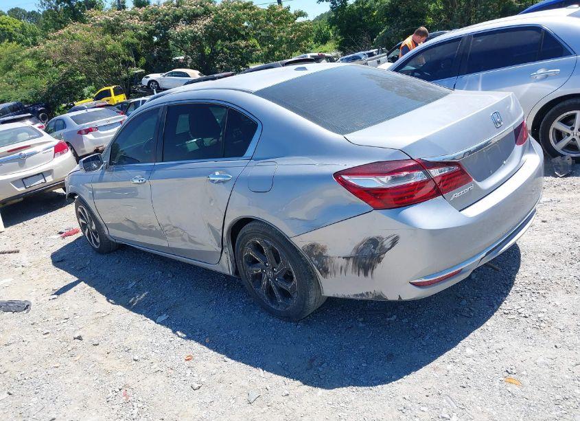 Photo 3 of 2017 Honda Accord EX-L (VIN 1HGCR2F9XHA092309)