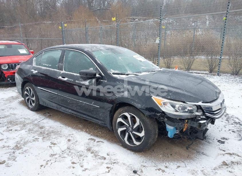 2017 Honda Accord EX-L (VIN 1HGCR2F9XHA122425) main photo