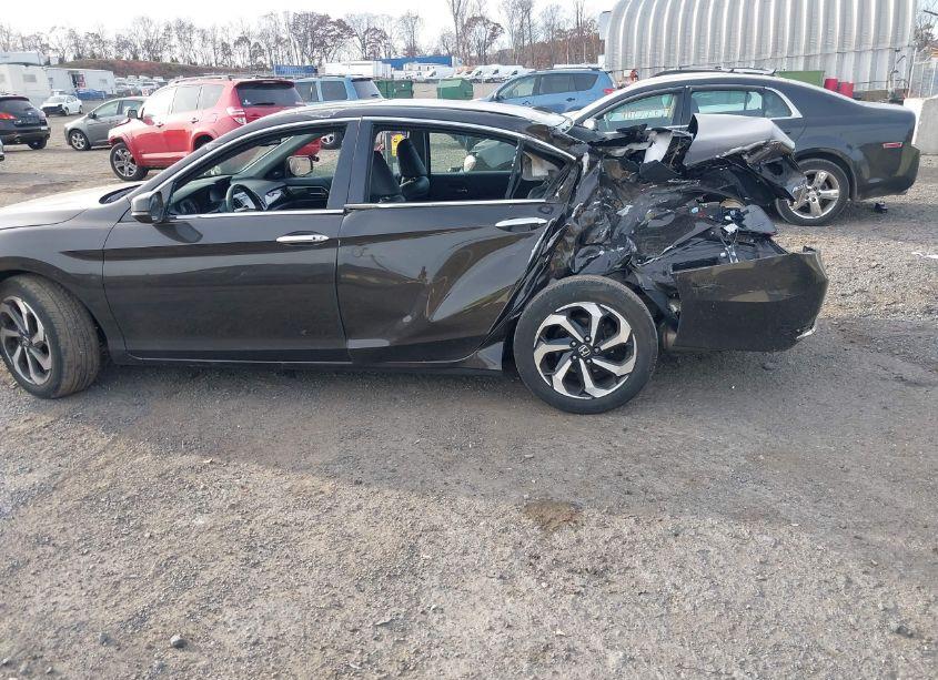 Photo 6 of 2016 Honda Accord EX-L V-6 (VIN 1HGCR3F00GA010397)