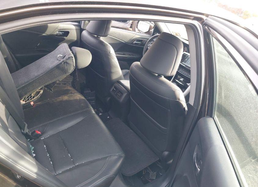 Photo 8 of 2016 Honda Accord EX-L V-6 (VIN 1HGCR3F00GA010397)