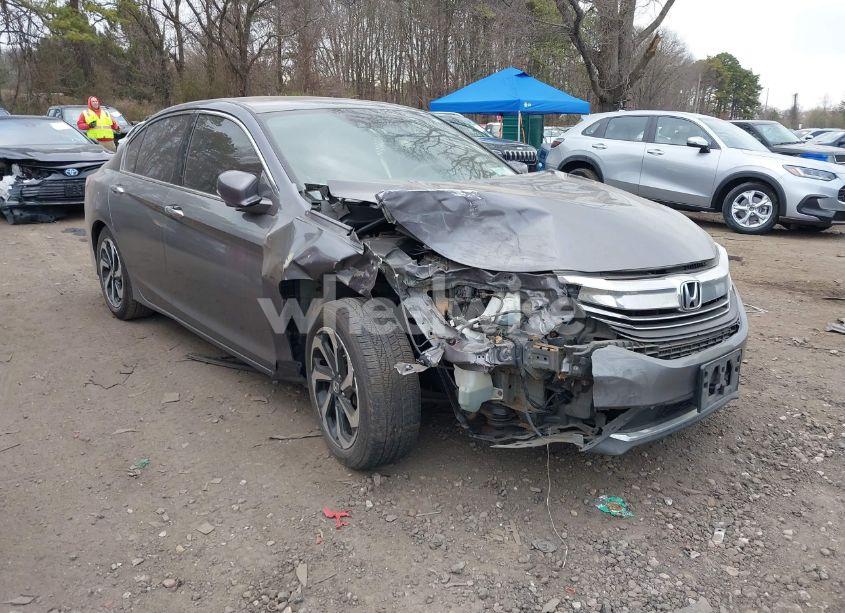 2016 Honda Accord EX-L V-6 (VIN 1HGCR3F01GA002728) main photo