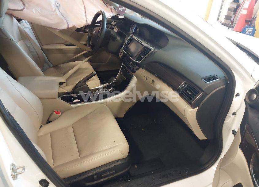 Photo 5 of 2017 Honda Accord EX-L V6 (VIN 1HGCR3F01HA002956)