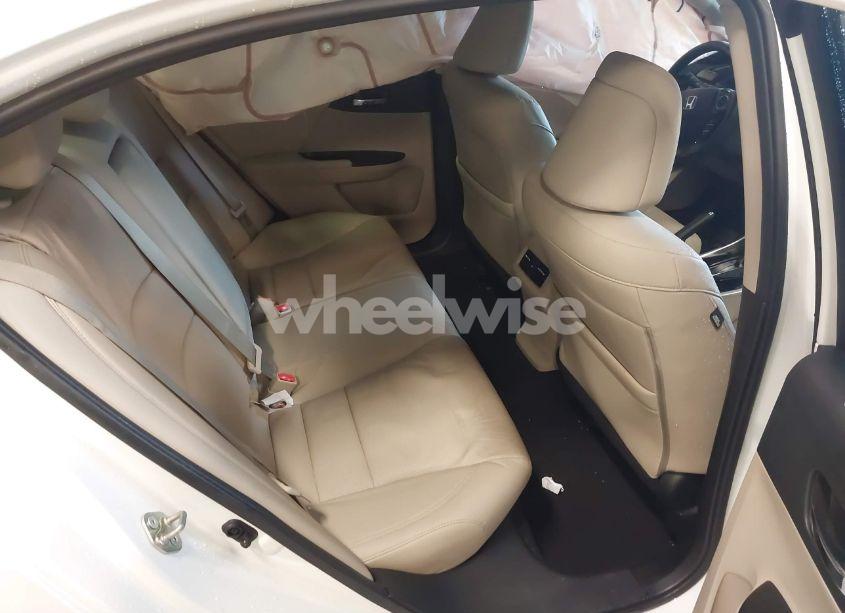 Photo 8 of 2017 Honda Accord EX-L V6 (VIN 1HGCR3F01HA002956)