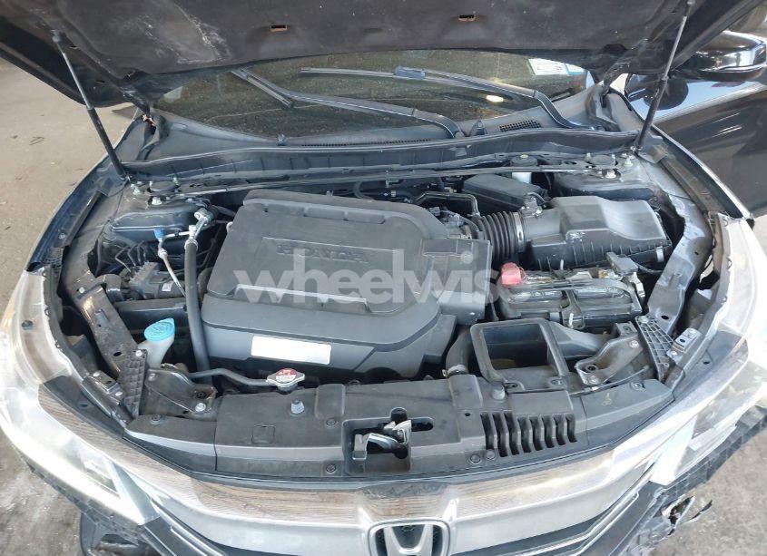 Photo 10 of 2017 Honda Accord EX-L V6 (VIN 1HGCR3F01HA040865)