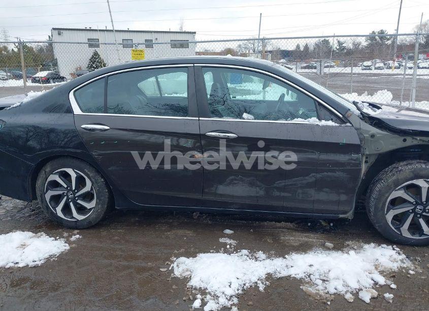 Photo 13 of 2017 Honda Accord EX-L V6 (VIN 1HGCR3F03HA022495)
