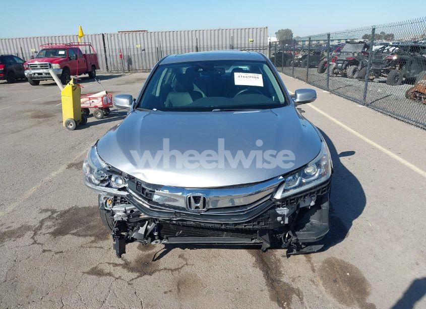 Photo 13 of 2017 Honda Accord EX-L V6 (VIN 1HGCR3F04HA037989)