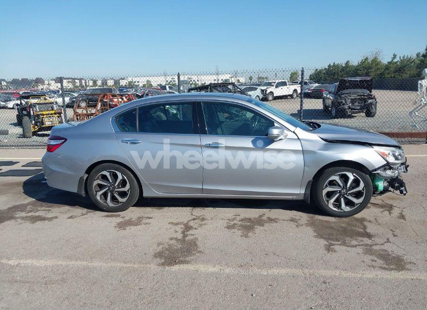 Photo 14 of 2017 Honda Accord EX-L V6 (VIN 1HGCR3F04HA037989)