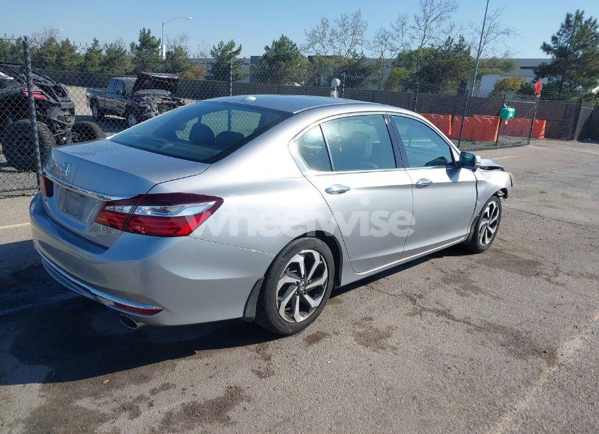 Photo 4 of 2017 Honda Accord EX-L V6 (VIN 1HGCR3F04HA037989)