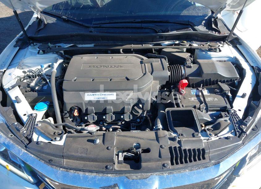 Photo 10 of 2017 Honda Accord EX-L V6 (VIN 1HGCR3F04HA042612)