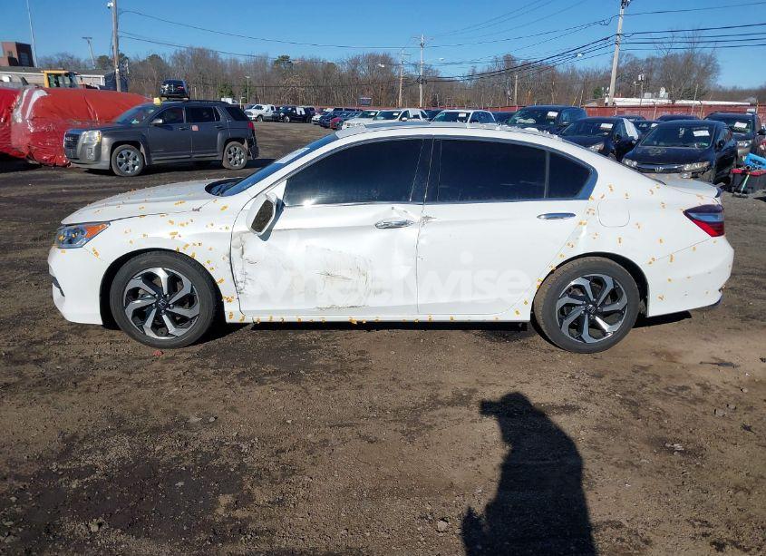 Photo 14 of 2017 Honda Accord EX-L V6 (VIN 1HGCR3F04HA042612)