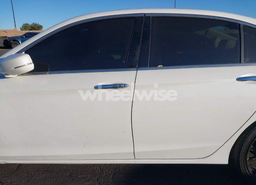Photo 14 of 2016 Honda Accord EX-L V-6 (VIN 1HGCR3F05GA000609)