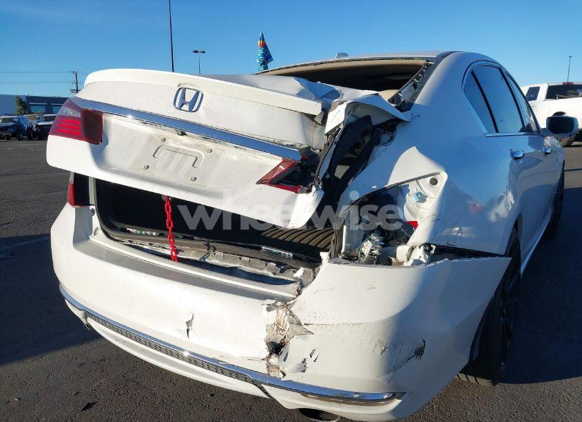 Photo 6 of 2016 Honda Accord EX-L V-6 (VIN 1HGCR3F05GA000609)