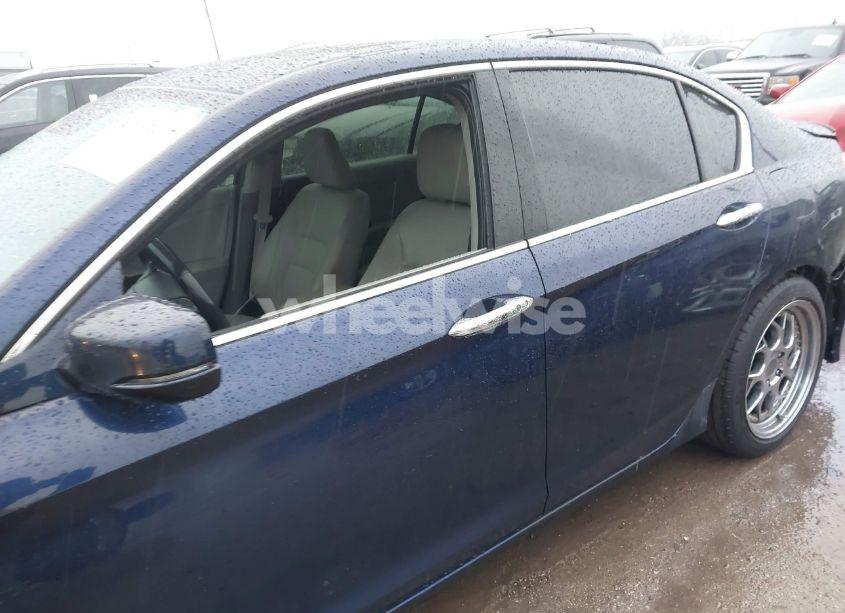 Photo 14 of 2016 Honda Accord EX-L V-6 (VIN 1HGCR3F05GA009911)