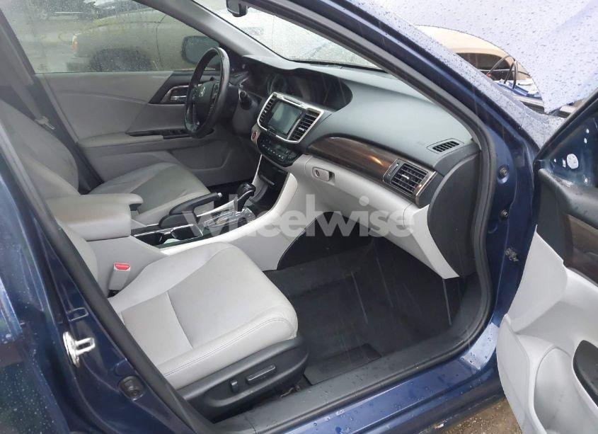 Photo 5 of 2016 Honda Accord EX-L V-6 (VIN 1HGCR3F05GA009911)