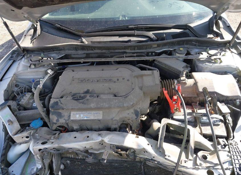 Photo 10 of 2017 Honda Accord EX-L V6 (VIN 1HGCR3F05HA037810)